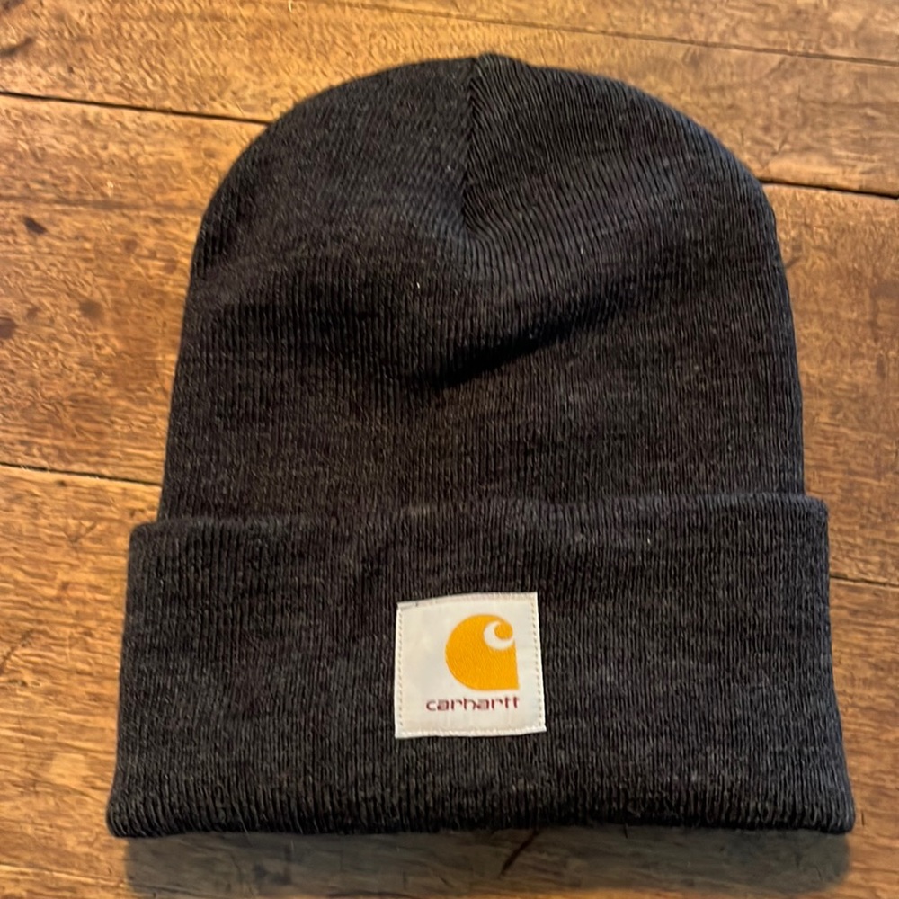 Charcoal gray carhartt beanie